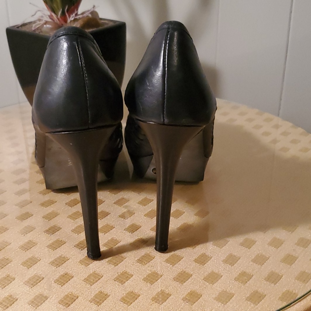 Ladies shoe - Picture 4 of 8